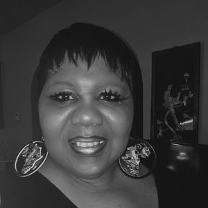 Meet your Posher, Darcia